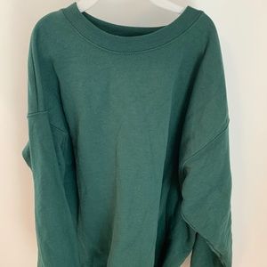dark green pullover!